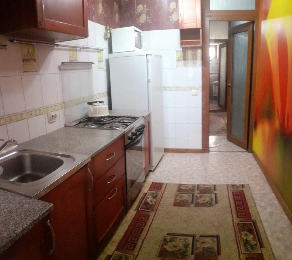 Иляева 66 Парк Кен Баба Shymkent Exterior foto
