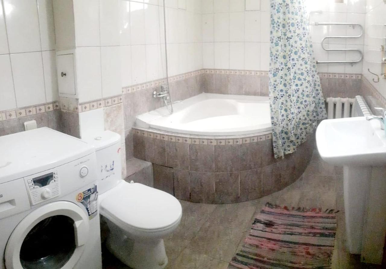 Иляева 66 Парк Кен Баба Shymkent Exterior foto